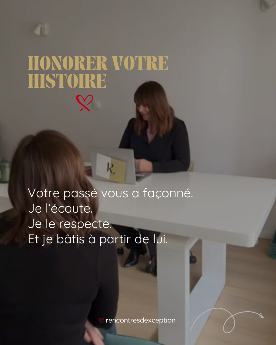 Publication Instagram Nouveau site web avec un mockup Moderne Beige Marron (18)